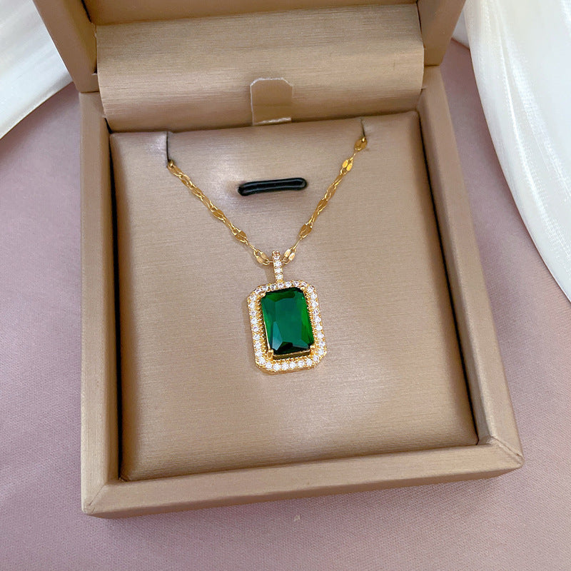 Luxury Exotic Rhinestone-Inlaid Geometric Green Gemstone Necklace Titanium Steel Chain