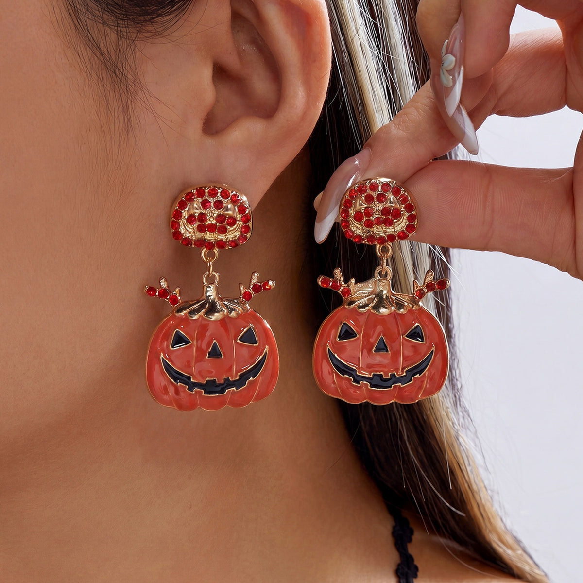 Vintage Drip Oil Plated Alloy Cartoon Halloween Ghost Pumpkin Earrings for Women