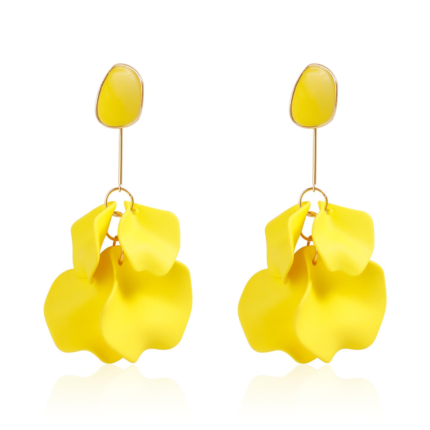 Vintage Floral Resin Stud Earrings for Women with Geometric Petal Shape and Plated Finish