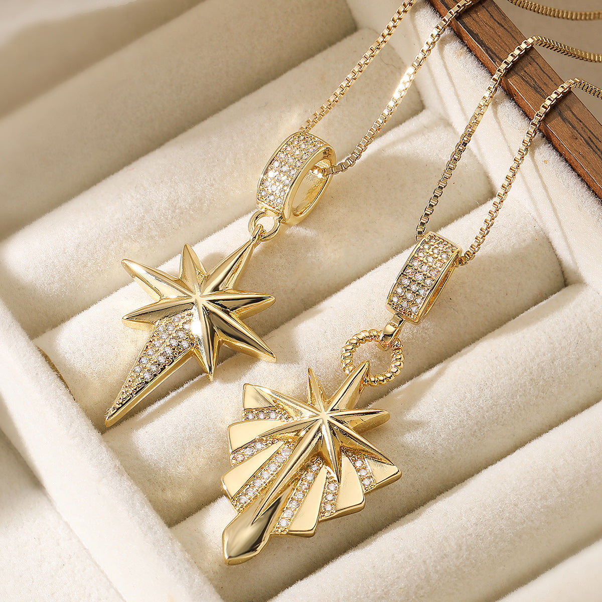Minimalist Geometric Eight-Pointed Star Pendant Necklace for Women with Copper Base Plated in 18K Gold and Zircon Inlay