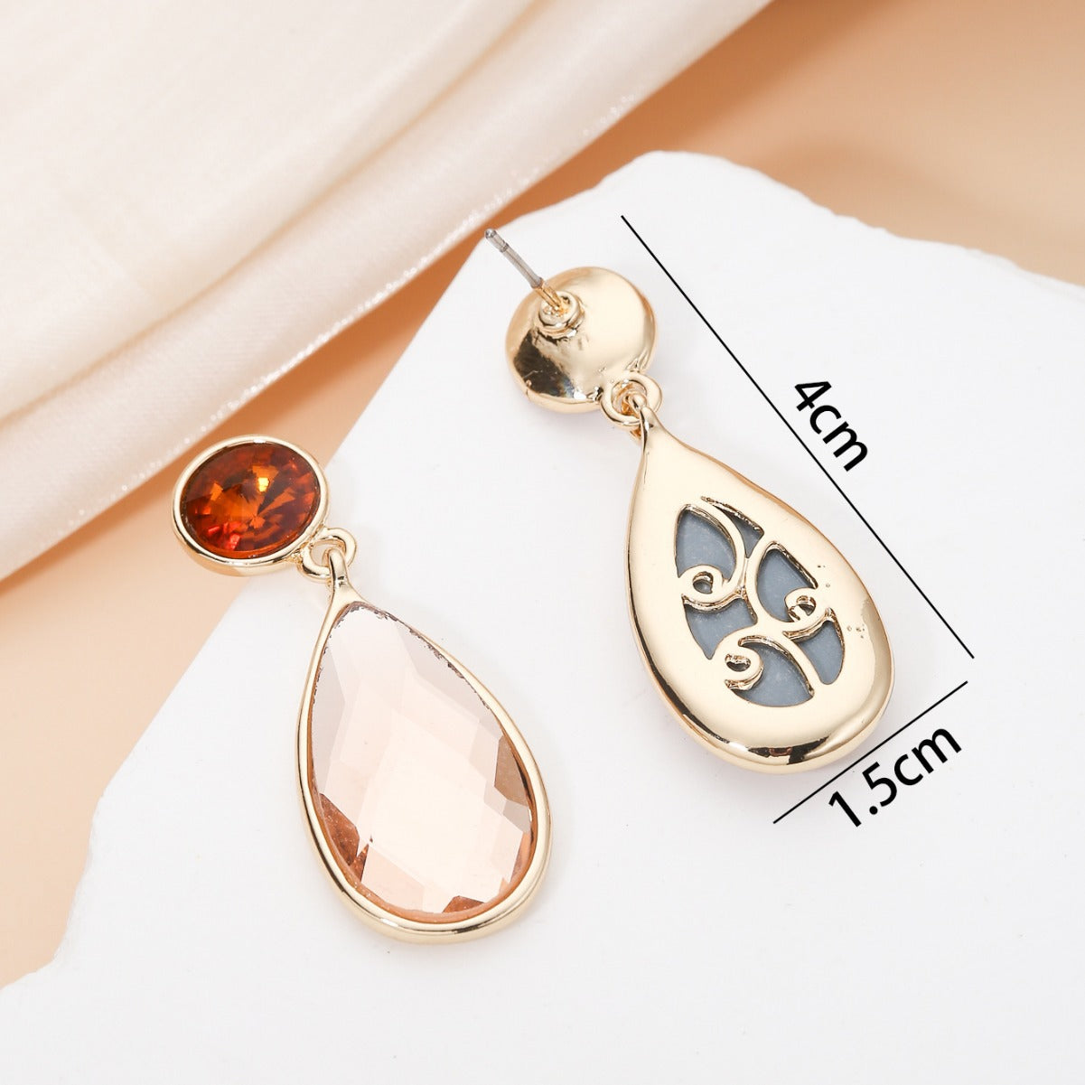 Aretes de Cobre Geométricos Minimalistas en Forma de Gota de Agua con Incrustaciones de Diamantes de Imitación para Mujer
