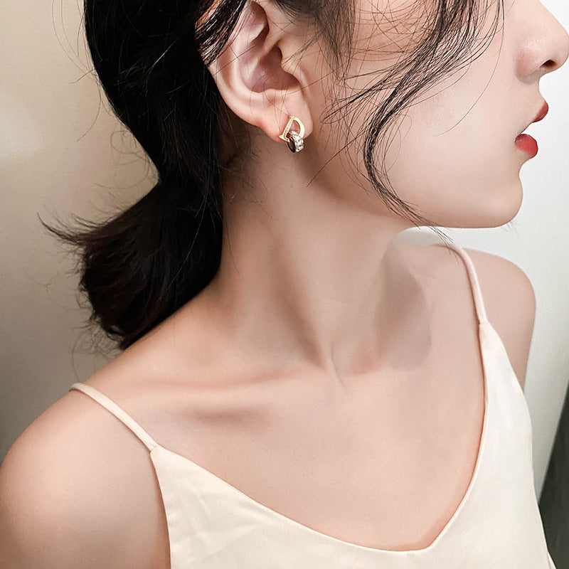 Minimalist Geometric Letter Titanium Steel Stud Earrings for Women Luxury Design Elegant Fashion Accessory