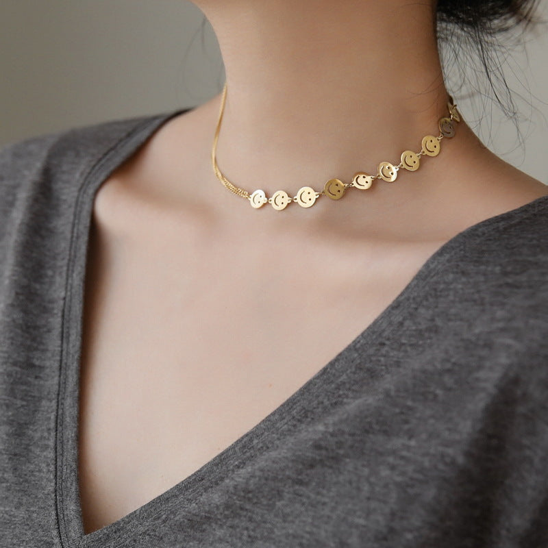 Minimalist Golden Titanium Steel Smiley Face Choker Necklace for Women with Geometric Shape and Polished Finish