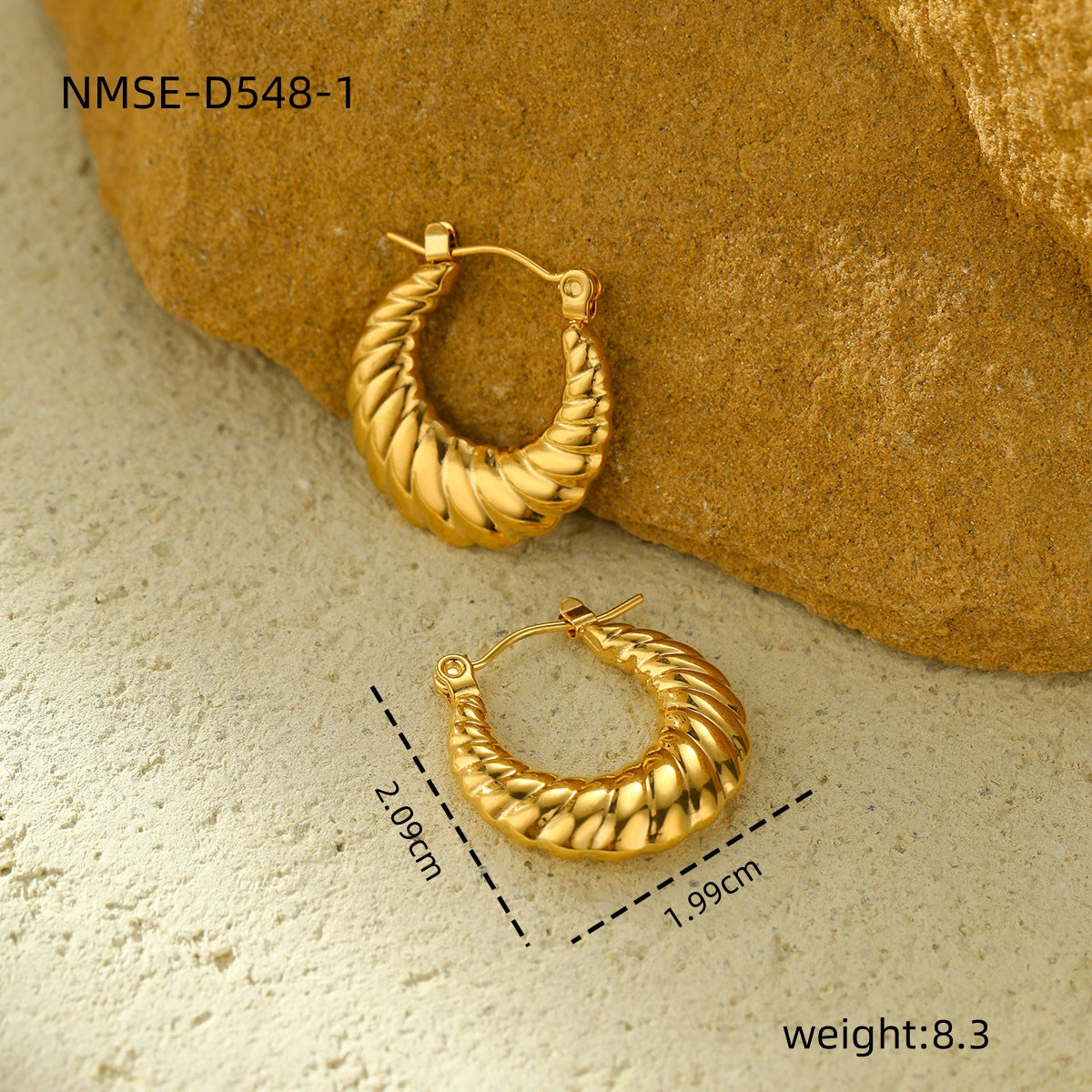 Orecchini da donna in acciaio al titanio con texture geometrica alla moda e finitura placcata, perni ipoallergenici in acciaio inossidabile con un lussuoso fascino minimalista
