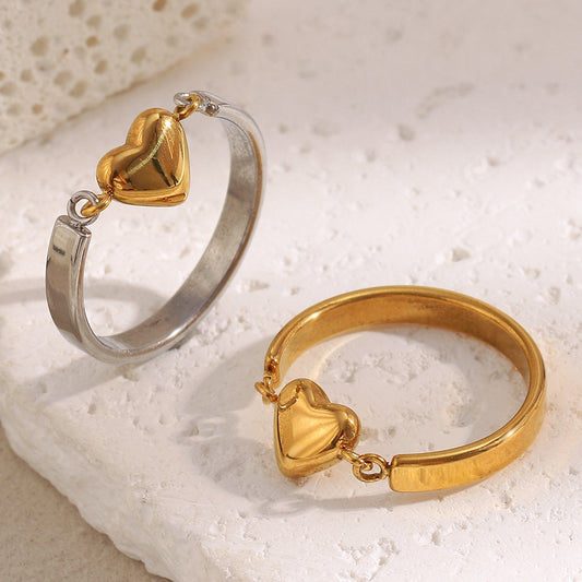 Anello Minimalista a Cuore in Acciaio Inox con Placcatura Oro 18K da Donna Accessorio Moda di Lusso