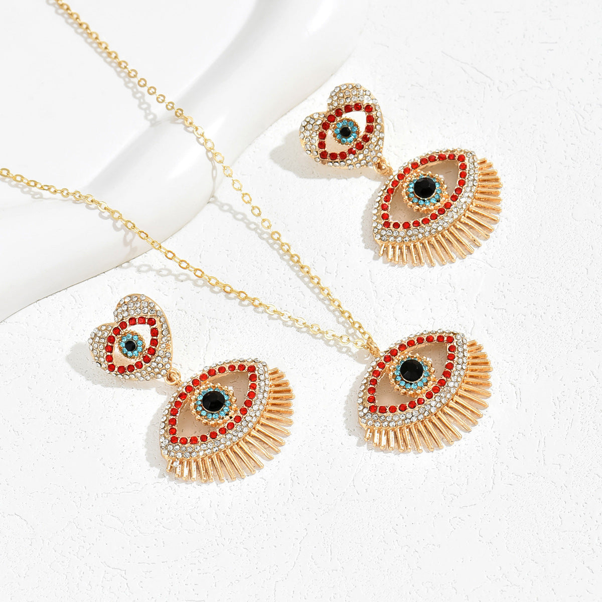 Fashionable Heart-Shaped Alloy Necklace with Rhinestone Inlay and Matching Earrings for Women