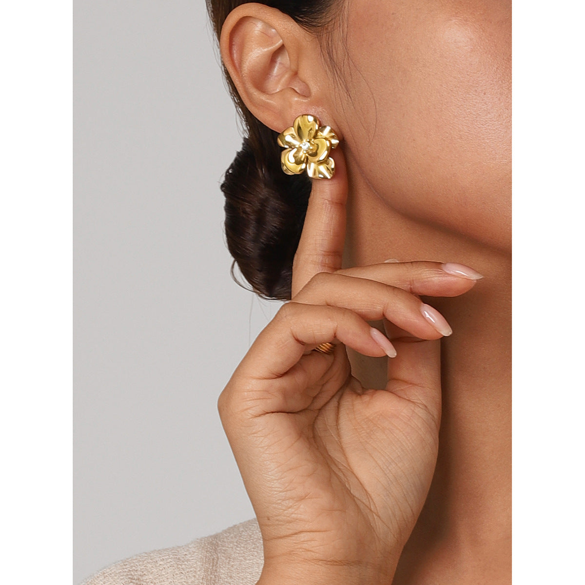 Elegant 18K Gold Plated Titanium Steel Floral Earrings