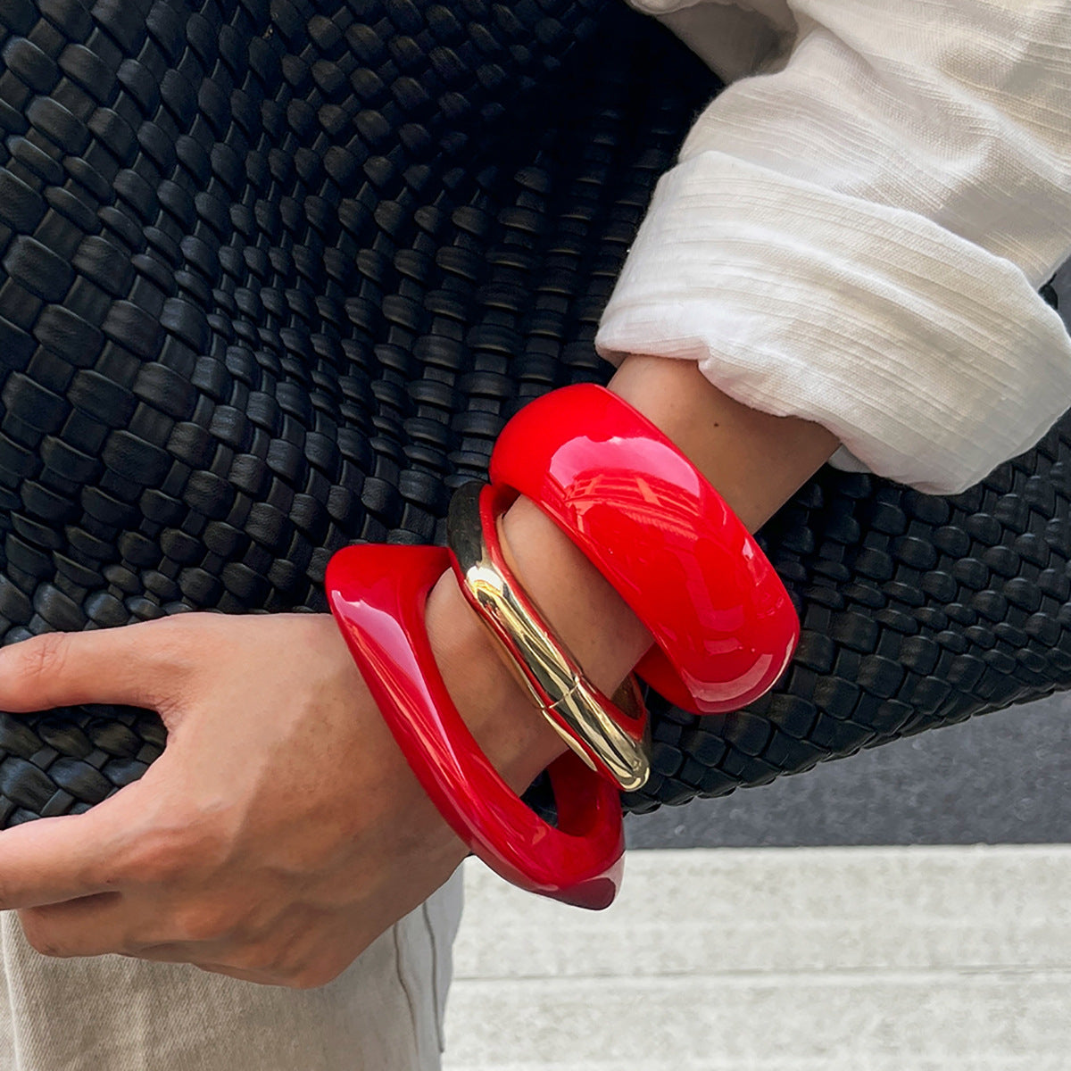 Pulsera Minimalista Geométrica Cuadrada de Aleación Roja para Mujer Brazalete Ancho Liso Joyería de Mano