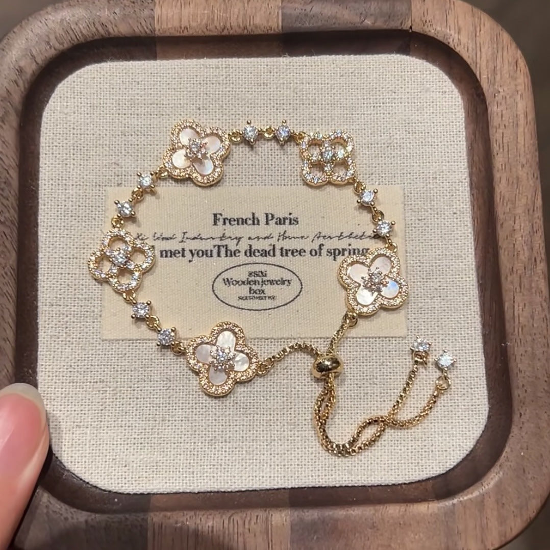 Sweet Elegant Geometric Floral Brass Inlaid Cubic Zirconia Bracelet for Women
