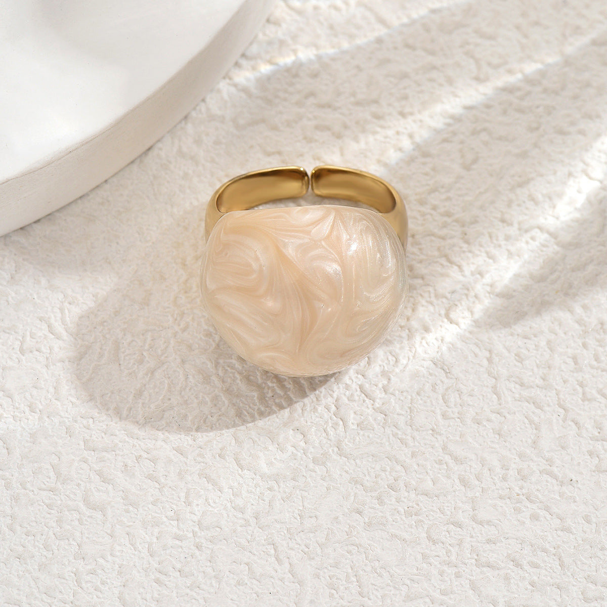 Anillo Abierto de Cobre con Esmalte Geométrico Minimalista y Patrón Circular y de Puntos para Mujer