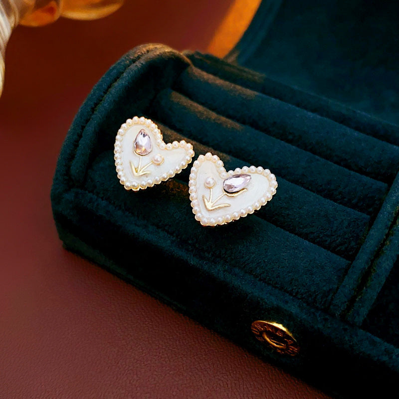 Orecchini da donna floreali vintage con perle, placcatura in oro e finitura smaltata
