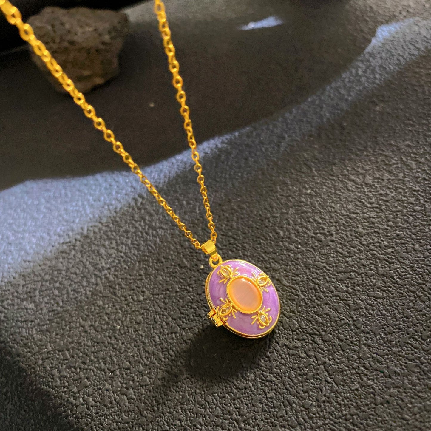 Vintage Elegant Geometric Leaf Teardrop Drip Oil Cubic Zirconia Necklace with 18K Gold Plated Brass Pendant on Titanium Steel Cable Chain for Women