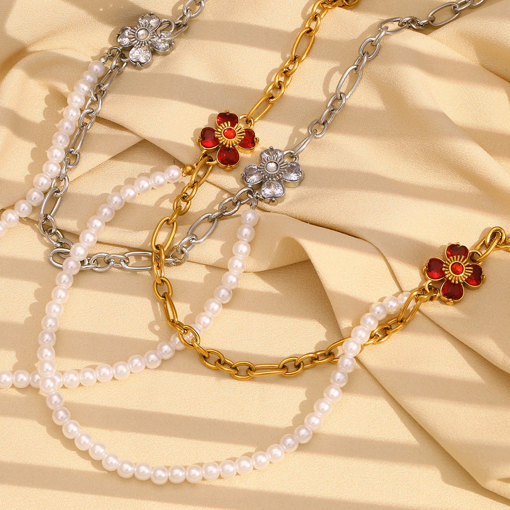 Fashionable Floral-Shaped Stainless Steel Pendant Necklace with 18K Gold Plating and Imitation Pearl Accents for Women
