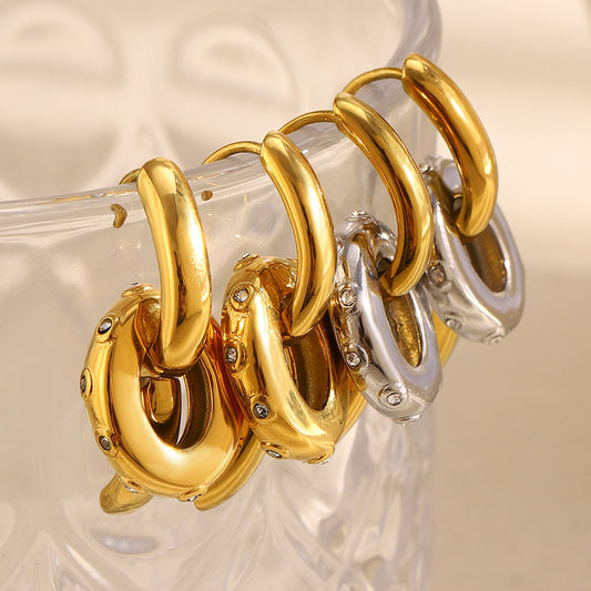 Pendientes minimalistas de acero inoxidable geométricos con baño de oro de 18 quilates y colgante de circonita ovalada para mujer