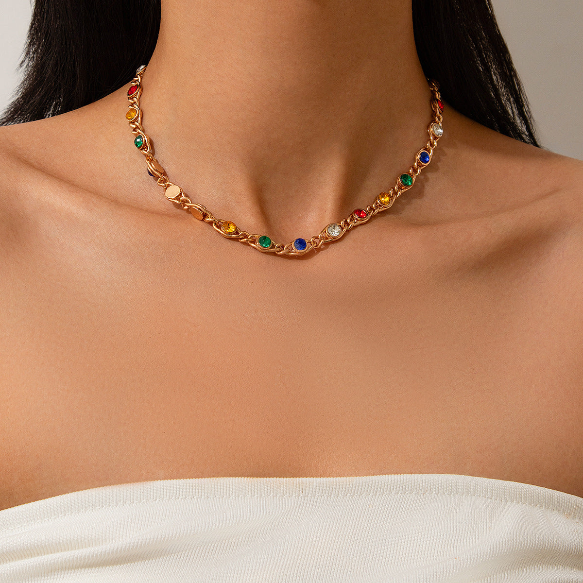 Sweet Geometric Rhinestone Inlaid Alloy Plated Necklace for Women