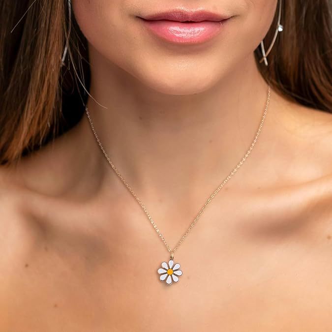 Sweet Floral Drip Oil Titanium Steel Daisy Pendant Necklace for Women
