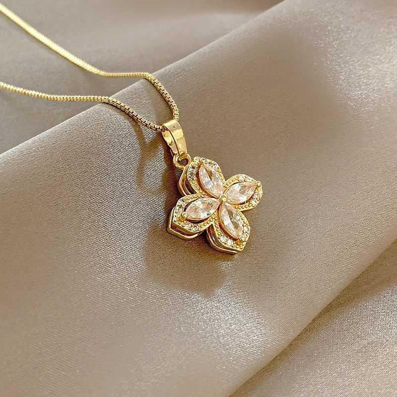 Collana pendente con quadrifoglio in acciaio al titanio placcato oro rosa 18 carati minimalista di lusso da donna