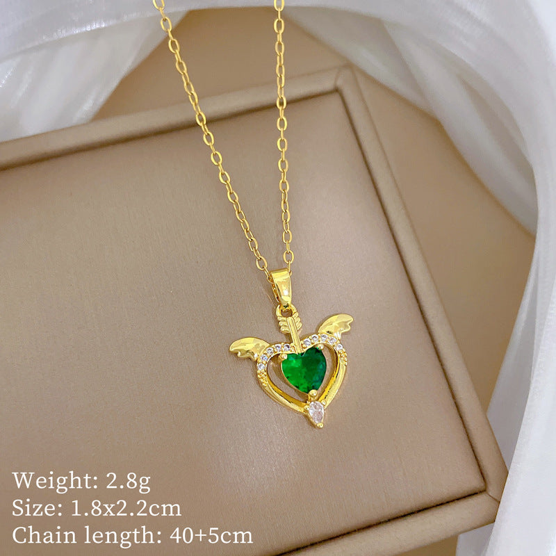 Encantador Collar con Colgante de Ala en Forma de Corazón de Acero de Titanio con Incrustaciones Completas de Diamantes de Imitación para Mujer y Uso Unisex