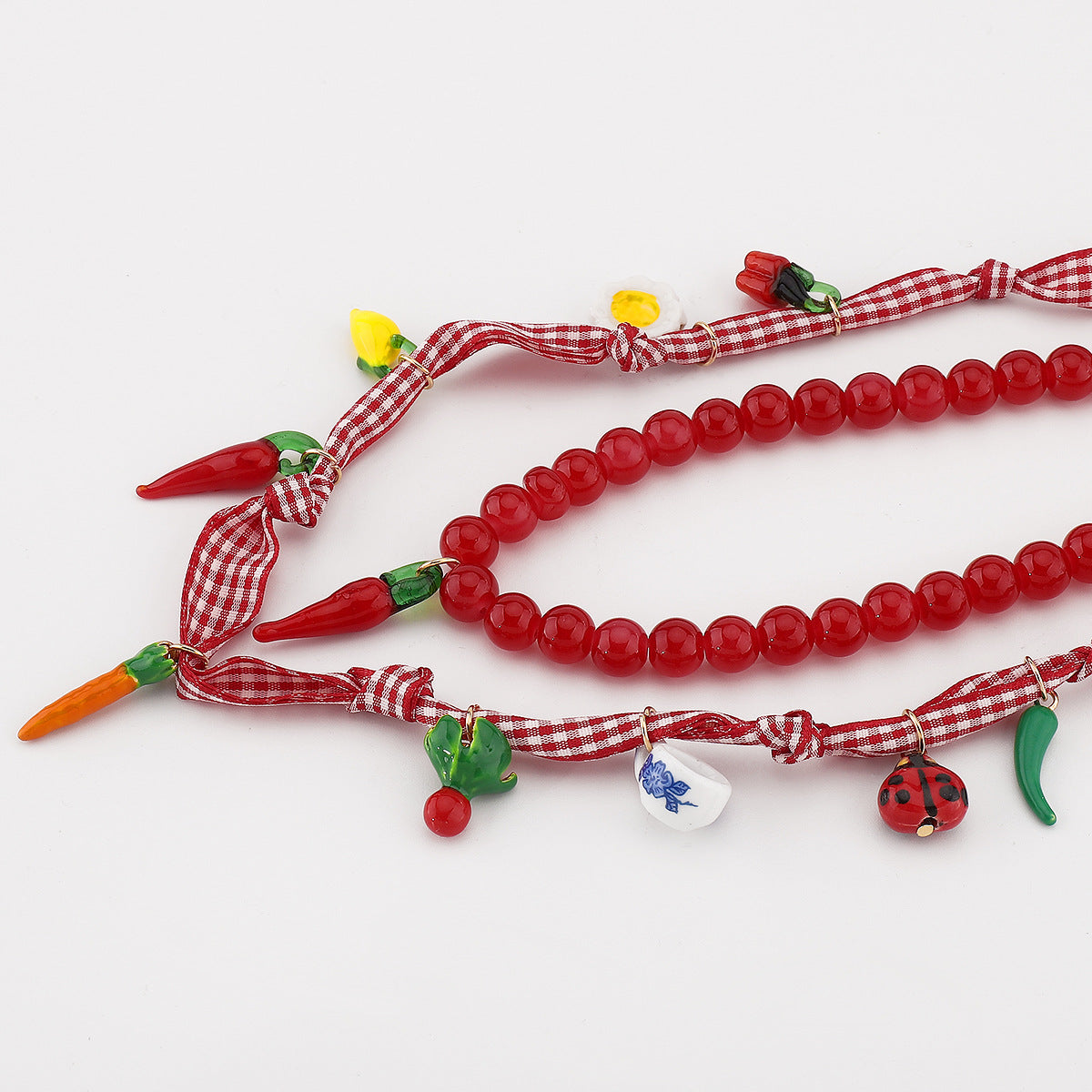 Collar rústico de pimiento picante y insecto esmaltado, hecho a mano, con motivos de frutas y verduras, en una delicada cadena de clavícula