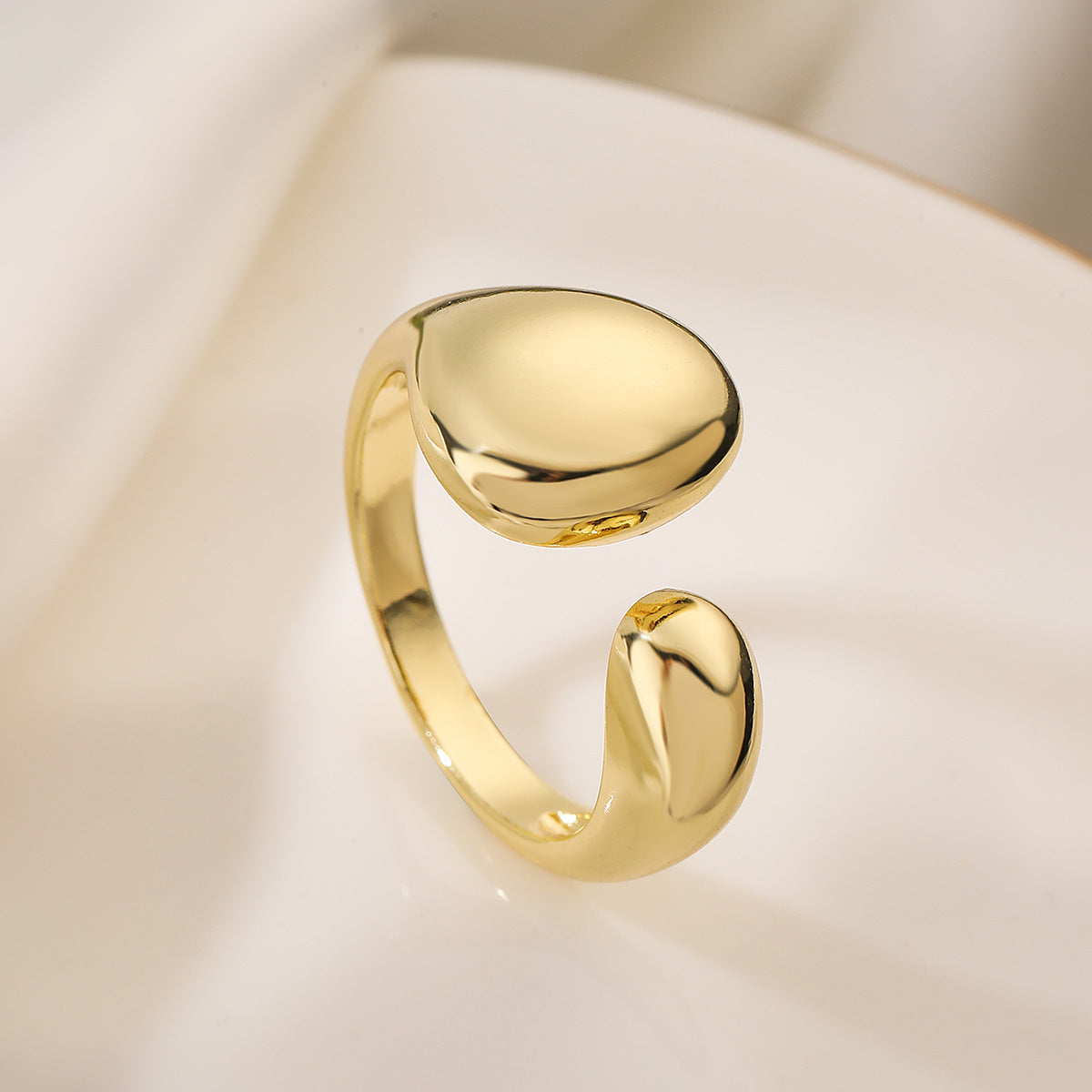 Anello Aperto Geometrico Minimalista da Donna in Rame Placcato Oro 18K