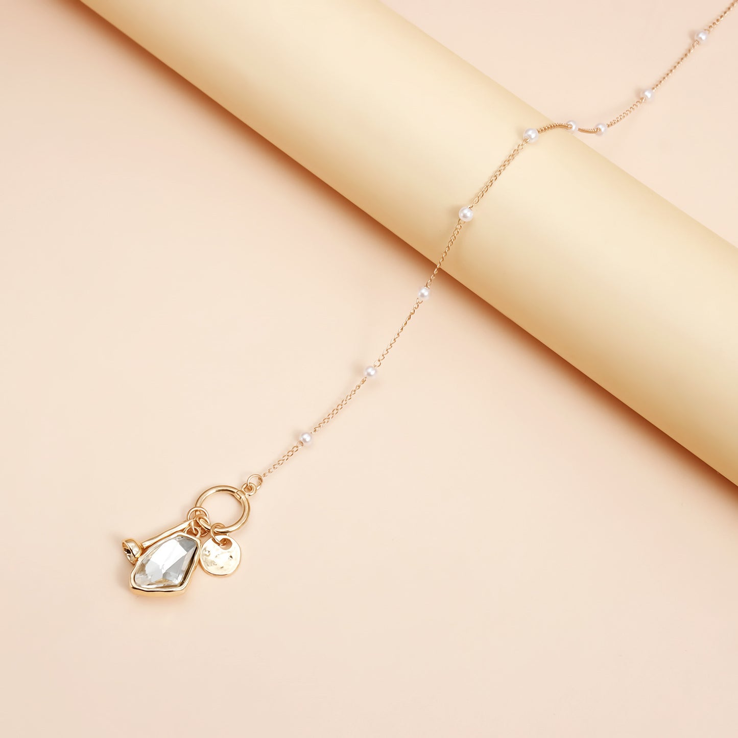 Geometric Shaped Transparent Faceted Glass Pendant Necklace for Women with Alloy Base and Electroplated Finish, Delicate Clavicle Chain with OT Clasp