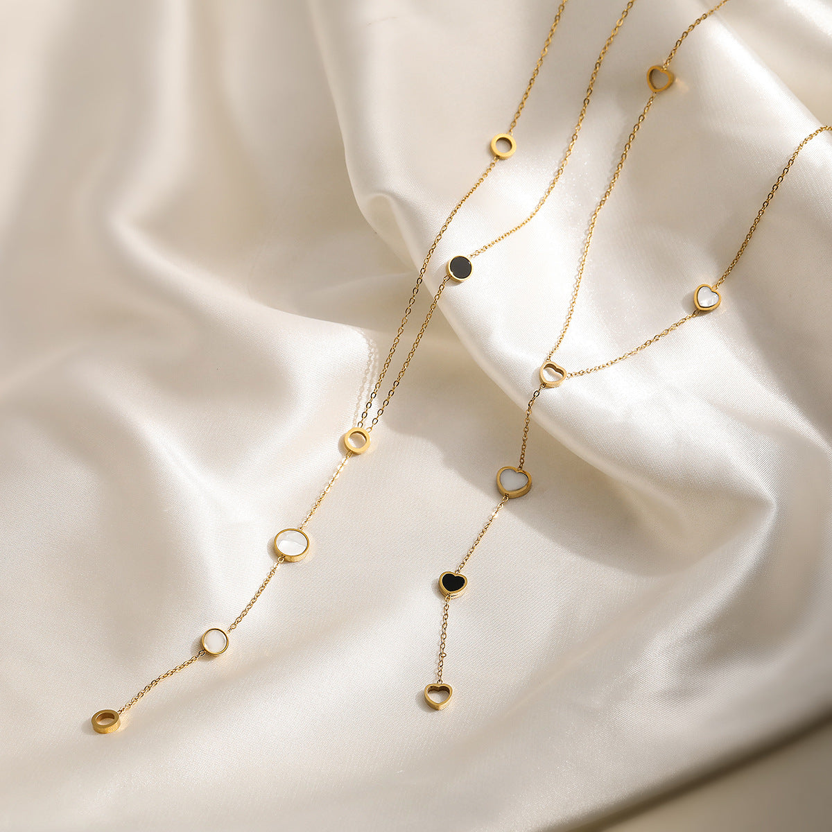 Minimalist Luxury 18K Gold Plated Heart Geometric Stainless Steel Pendant Necklace for Women