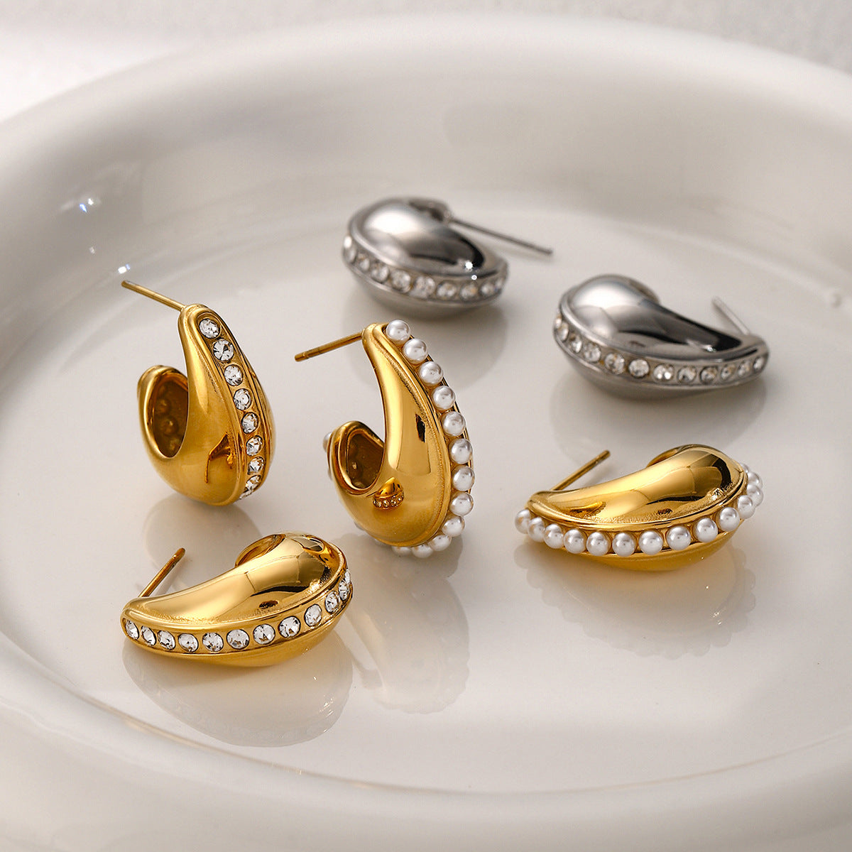 Minimalist Geometric C-Shaped Hollow-Out Rhinestone-Embellished 18K Gold Plated Stainless Steel Earrings for Women
