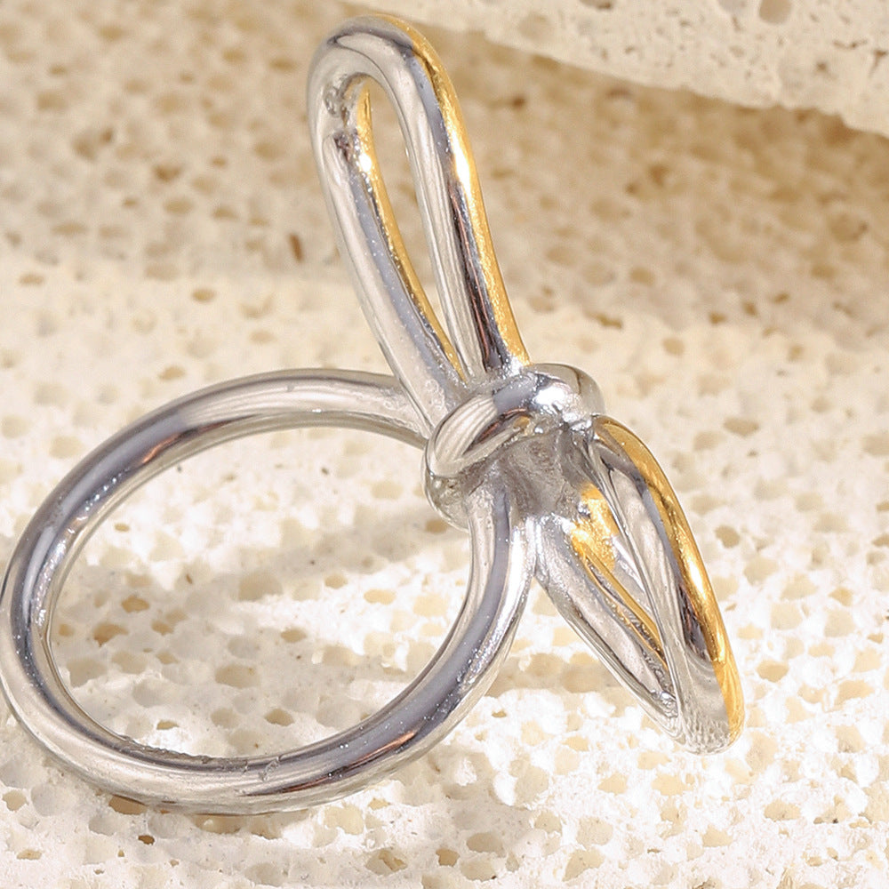 Dolce Anello Minimalista a Farfalla in Acciaio Inossidabile Placcato Oro 18K da Donna