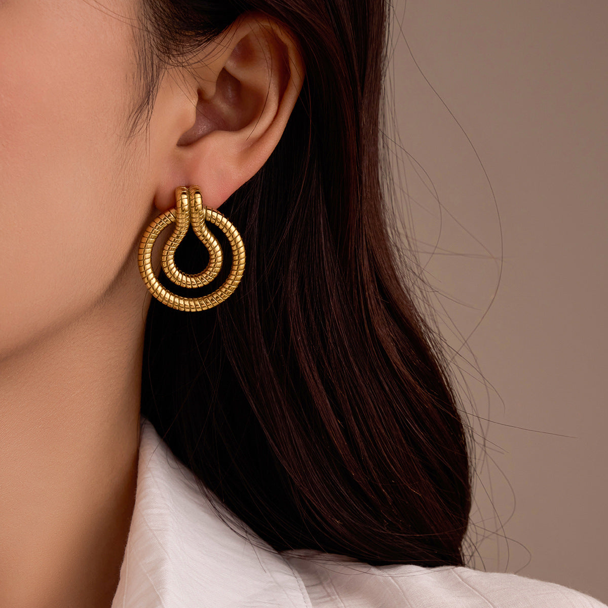 Orecchini a Perno da Donna Vintage in Acciaio Inossidabile con Fascia Intrecciata e Placcatura Sottovuoto in Oro 18K