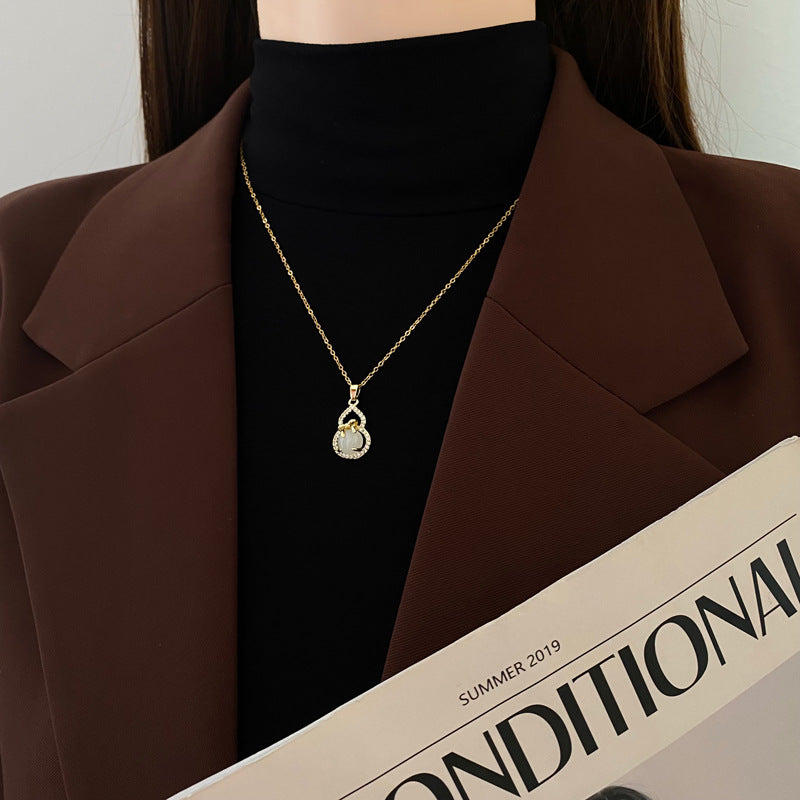 Minimalist White Calabash Pendant Necklace in Titanium Steel with Rhinestone Inlay on O-Chain for Women