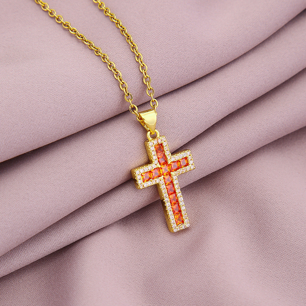 Collana pendente a croce minimalista da donna in rame con placcatura in oro e cristalli di zircone colorati su catena piatta a croce