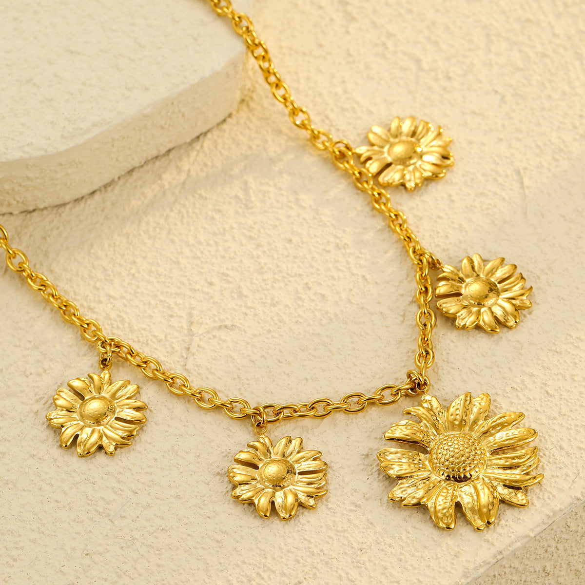 Collar de girasol OL a la moda en acero inoxidable con baño de oro de 18 quilates para mujer
