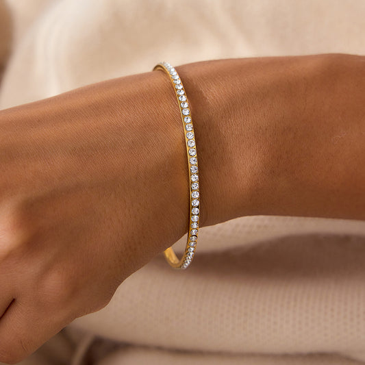 Elegant Geometric Stainless Steel Bracelet for Women with Rhinestone Inlay and Plated Finish