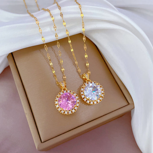 Elegante collar con colgante geométrico de acero de titanio para mujer con diamantes de imitación microincrustados, delicada cadena de clavícula
