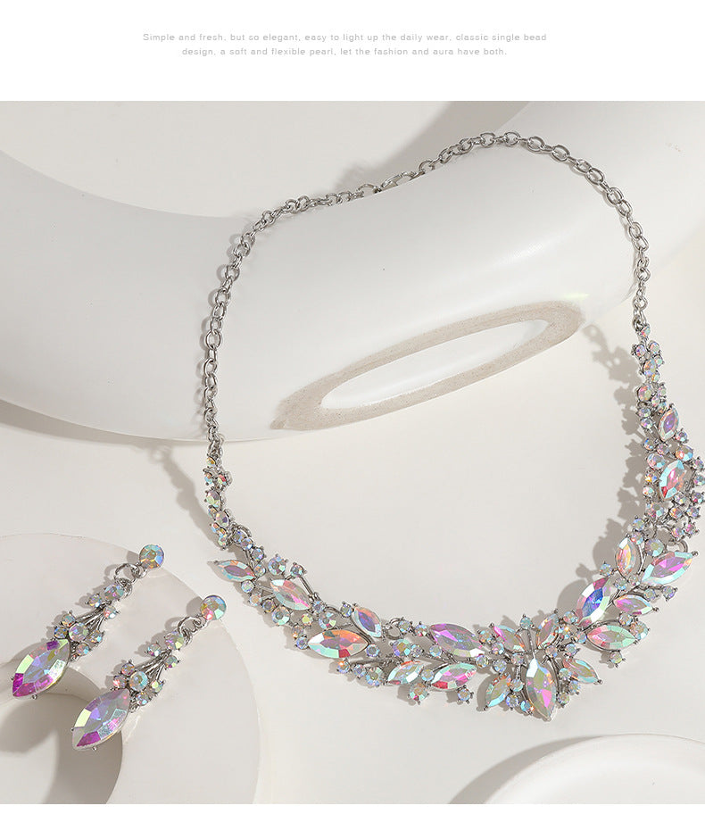 Elegant Floral and Teardrop-Shaped Alloy Necklace Set with Rhinestone Pendant, Plated Finish, for Women