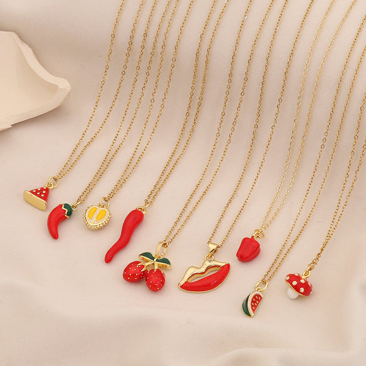 Collana con Ciondolo a Forma di Frutto Carino e Peperoncino Rosso in Acciaio Inossidabile con Finitura Smaltata per Donna