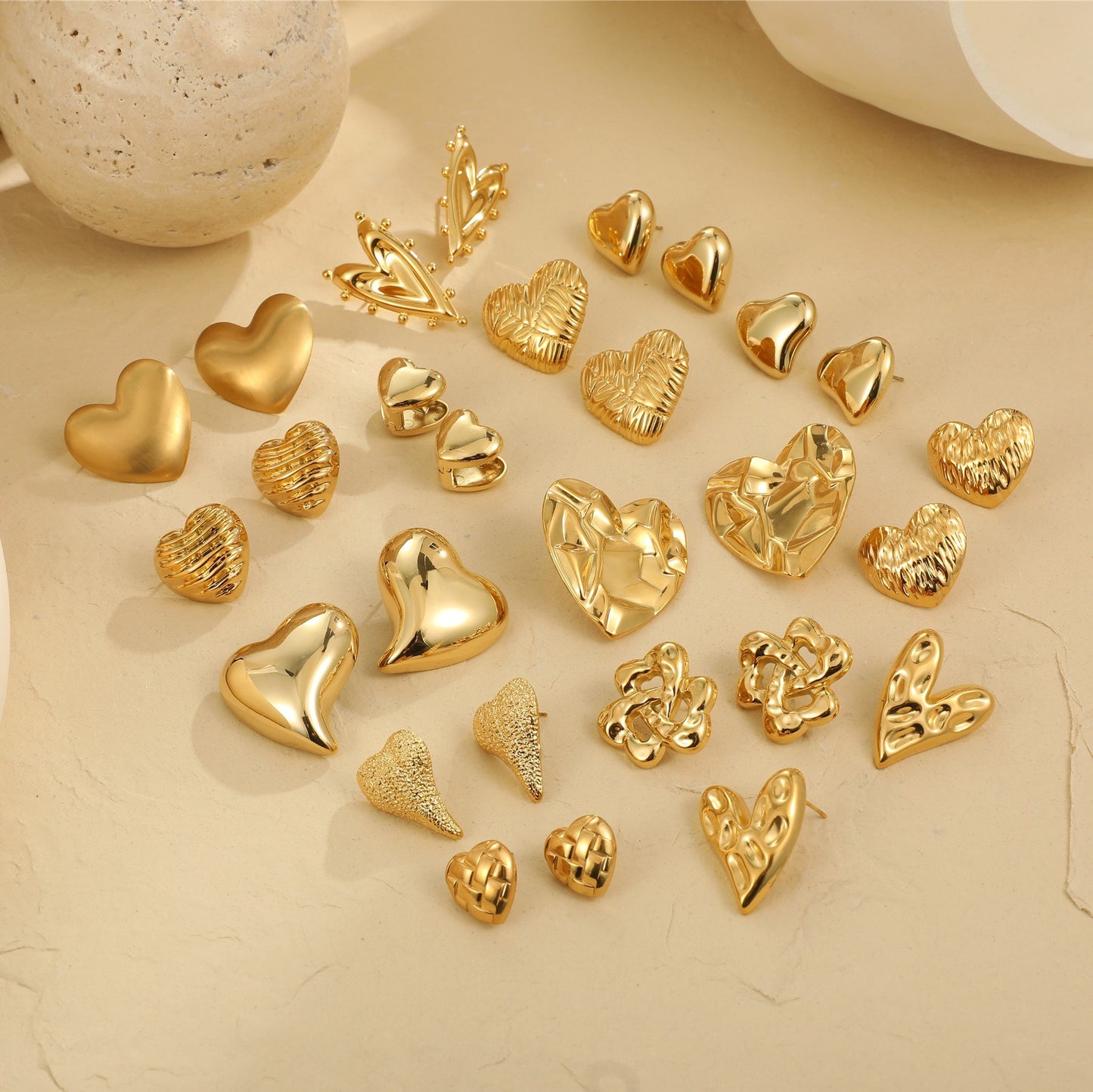 Fashionable Heart-Shaped Stainless Steel Stud Earrings with Plated Finish for Women