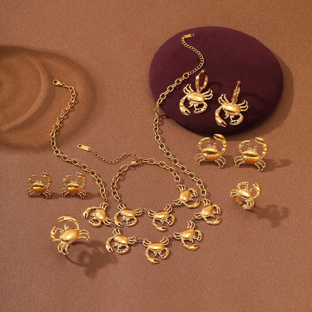 Pendientes y colgante de acero inoxidable con forma de cangrejo de moda para mujer con acabado chapado