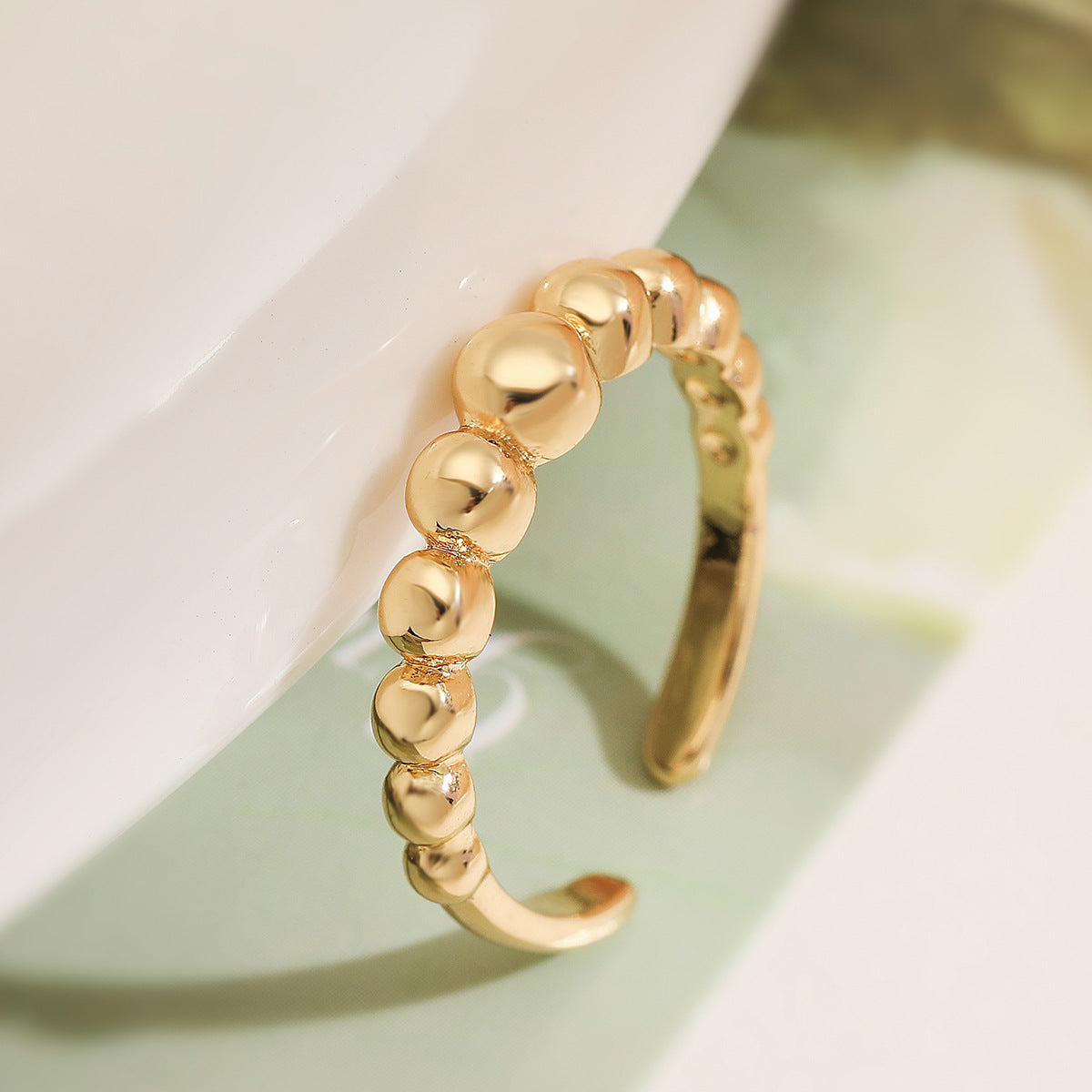 Anillo abierto geométrico minimalista para mujer, de latón con chapado en oro de 18 quilates e incrustaciones de circonita