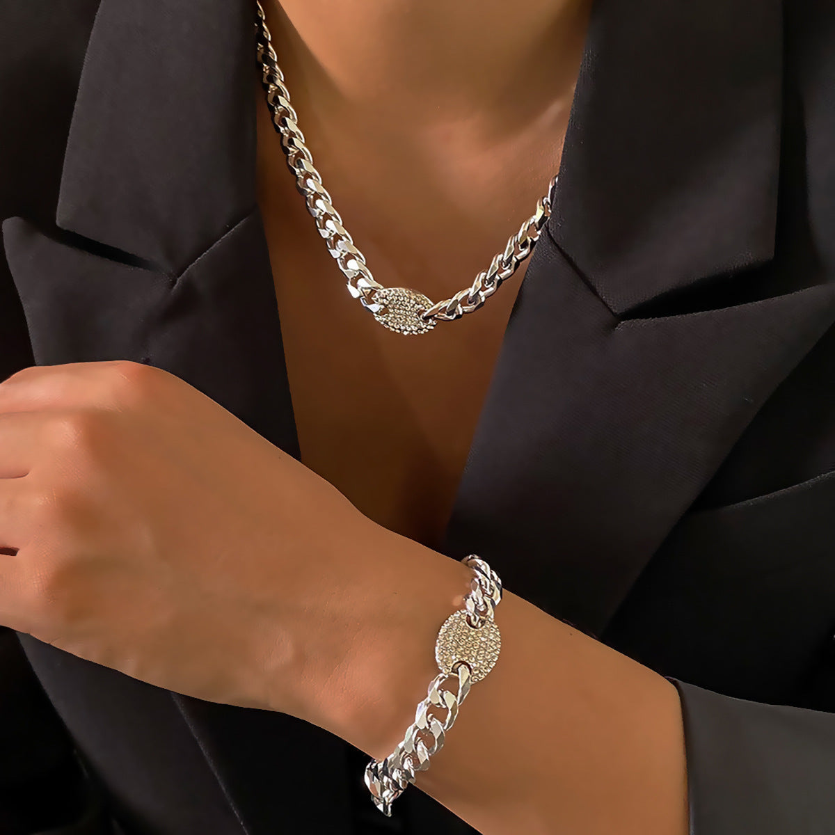 Punk Minimalist Hip-hop Geometric Round Rhinestone Inlay Alloy Plated Curb Chain Necklace