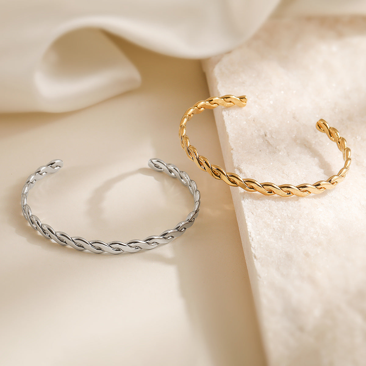 Minimalist C-Shaped Stainless Steel Bracelet with 18K Gold Plating for Women