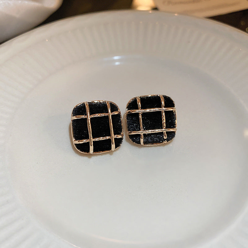 Vintage Geometric Pearl Earrings with Black Enamel Finish in Copper Base and Stainless Steel Posts for Women