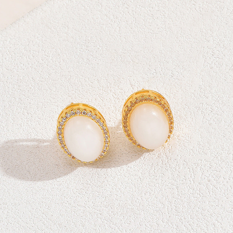 Juego de collar minimalista de cobre para mujer con colgante de corazón con incrustaciones de circonita, anillo y pendientes a juego