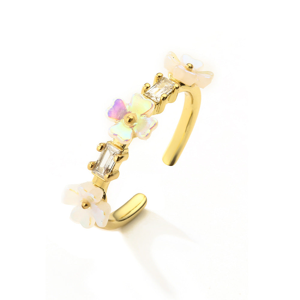 Minimalist Geometric Floral Ring for Women Made of Brass with 18K Gold Plating and Zircon Inlay
