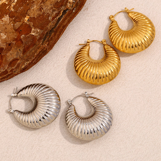 Orecchini da donna minimalisti geometrici in acciaio inossidabile placcato oro 18 carati a forma di corno di ariete cavo