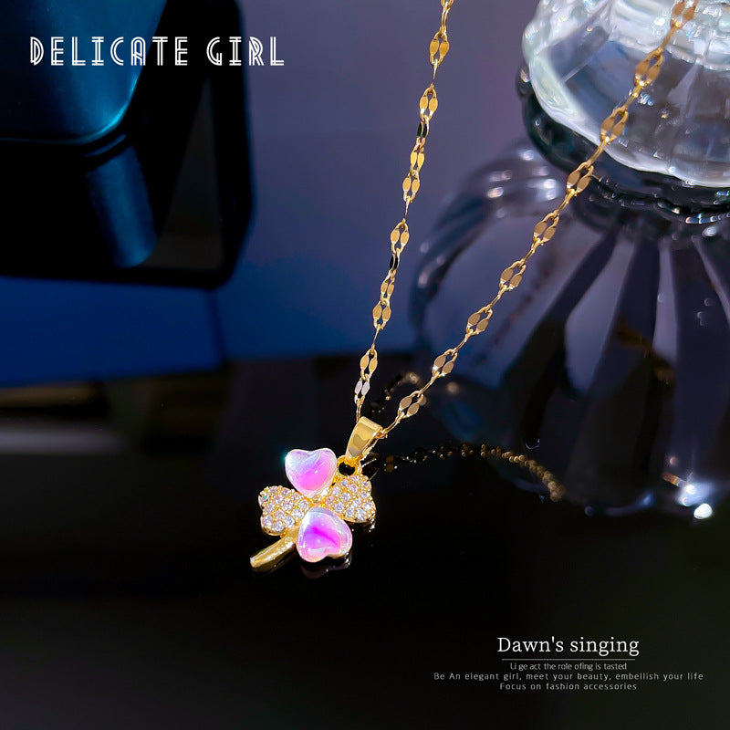 Aurora Clover Pendant Necklace for Women Stainless Steel Geometric Collar Chain with Rhinestone Inlay Natural Fresh and Sweet Style