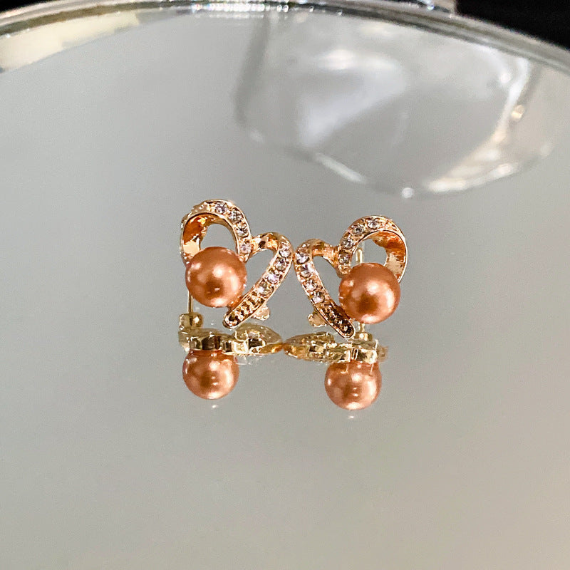 Pendientes Geométricos Vintage con Acentos de Perlas y Base de Cobre Chapado en Oro para Mujer