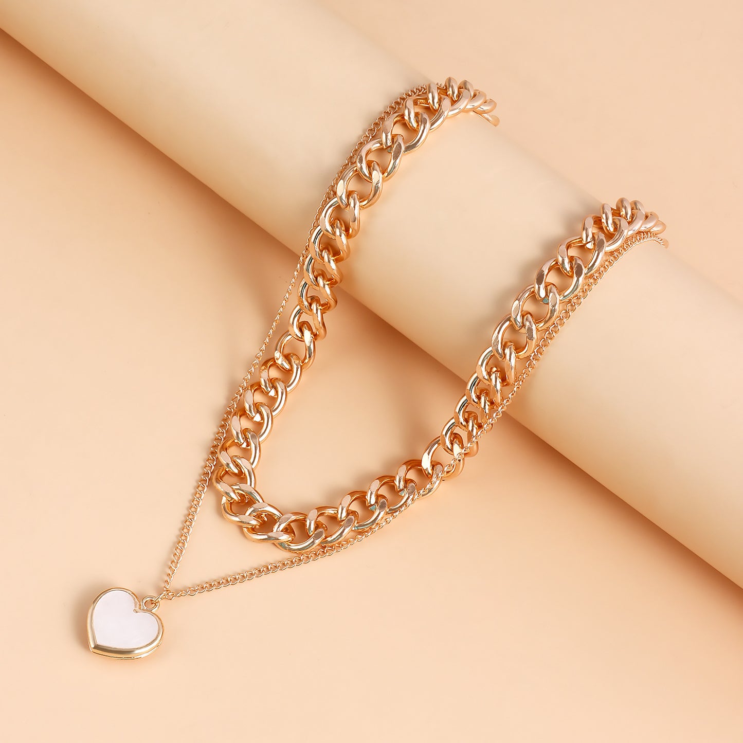 Punk Style Double-Layer Heart-Shaped Mother-of-Pearl Pendant Necklace for Women Alloy Chain with Plating Finish Lightweight Luxury Sweater Chain