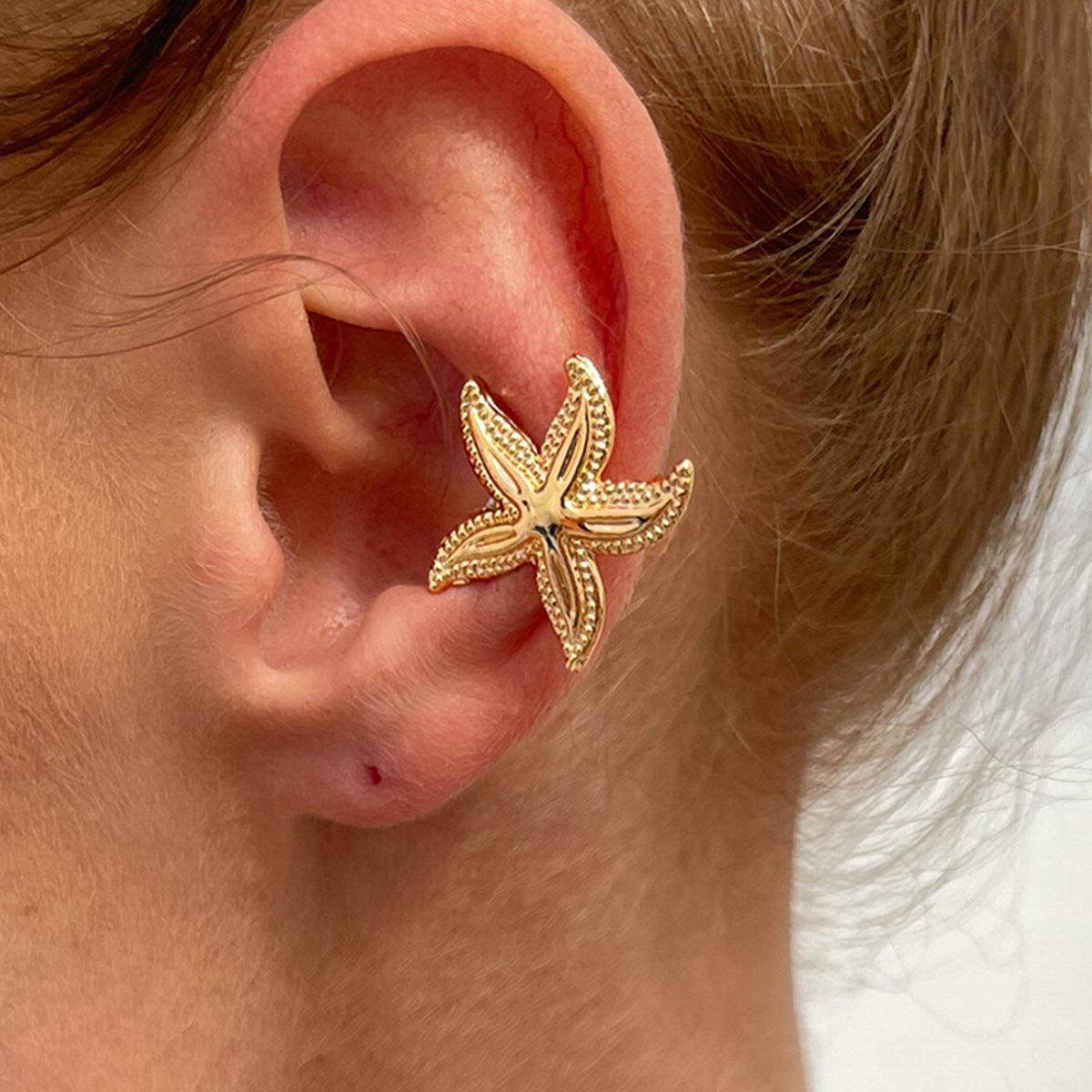 Minimalist Floral Ocean-Inspired Ear Cuff for Women Made of Alloy with Plated Finish No-Piercing Scallop Star Moon Design
