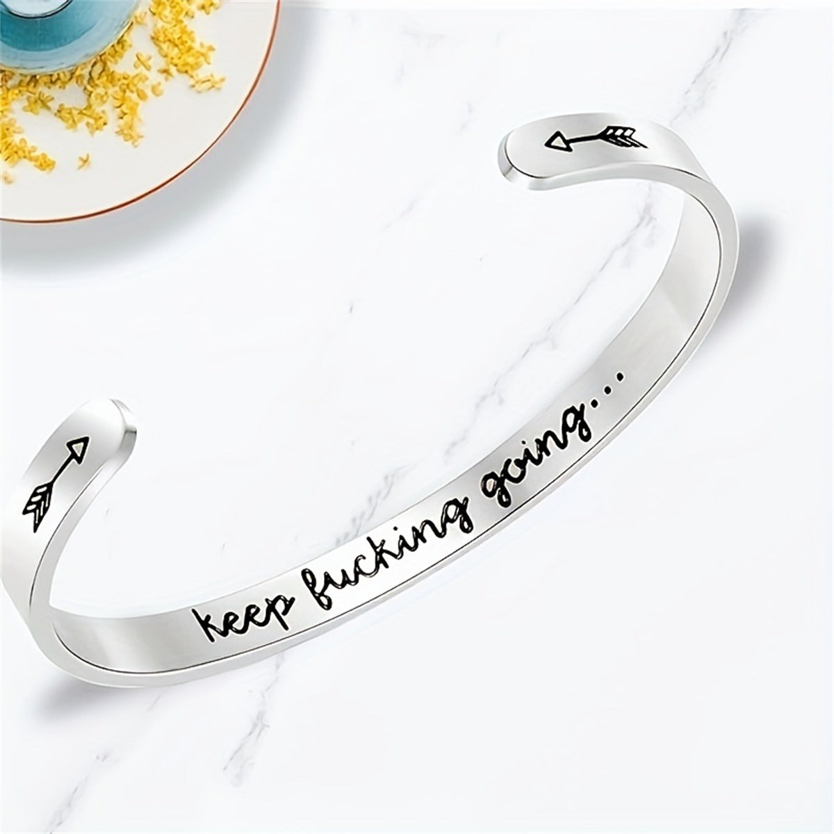 Bracciale regolabile a C in acciaio inox lucidato, stile minimalista naturale